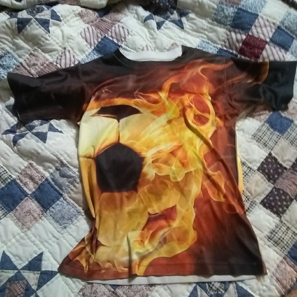 !!!!3/$10!!!!Boys shirt